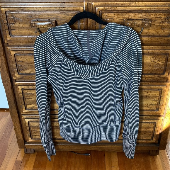 GapFit zip up hoodie - Picture 2 of 11